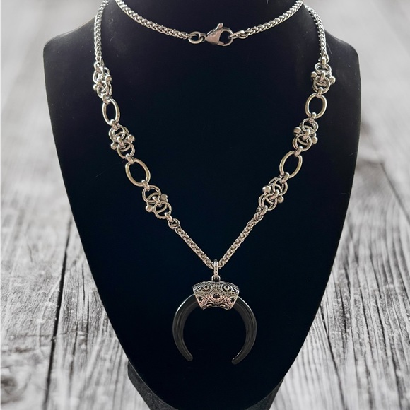Sterling silver moon & handcrafted stainless steel links long chain necklace - Picture 10 of 16